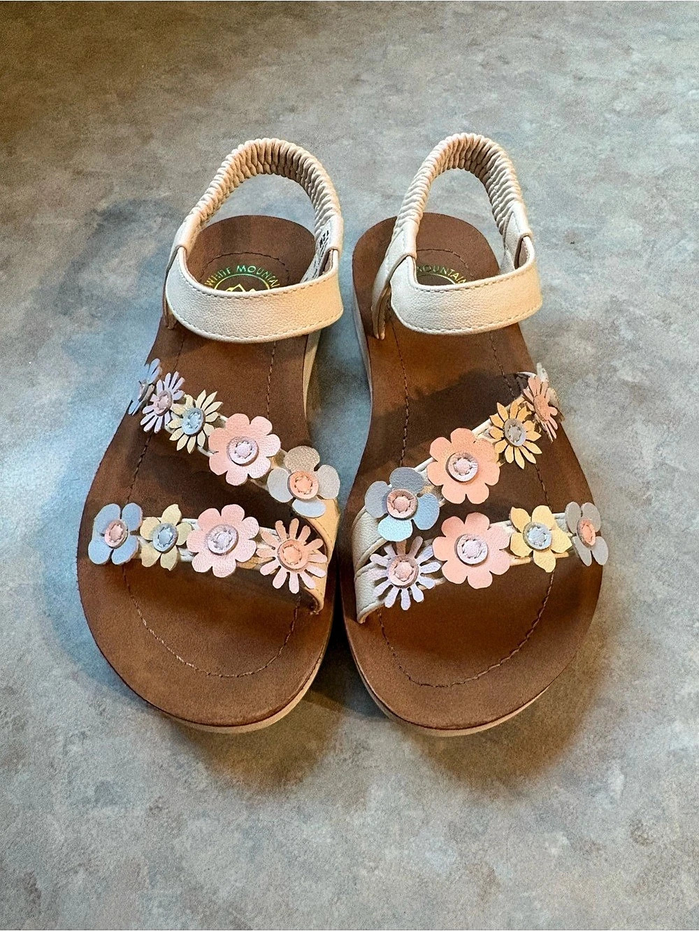 White Mountain Floral Sandal Girls US 12M Floral Sandals Like New